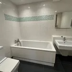 Rent 2 bedroom apartment in Torquay