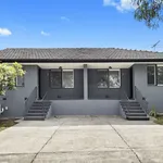 Rent 2 bedroom house in Essendon West