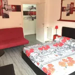 Rent 3 bedroom apartment of 20 m² in Roma