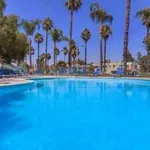 Rent 1 bedroom apartment in Santa Clarita