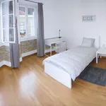 Rent a room in lisbon