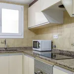 Rent a room of 100 m² in valencia