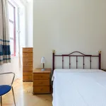 Rent 2 bedroom apartment in Porto