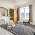 Rent 3 bedroom flat of 74 m² in Edinburgh