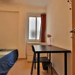 Rent 4 bedroom apartment in Valencia