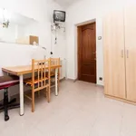 Rent a room of 63 m² in madrid