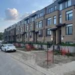 Rent 4 bedroom apartment in Toronto (Englemount-Lawrence)