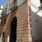 Rent 4 bedroom apartment of 105 m² in Palermo