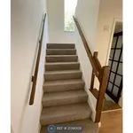 Rent 5 bedroom house in West Midlands