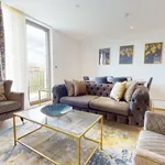 Rent 3 bedroom apartment of 963 m² in London