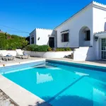 Rent 3 bedroom house of 1500 m² in Marbella