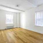 Rent 2 bedroom apartment of 120 m² in New York City