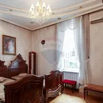 Rent 6 bedroom apartment of 250 m² in Bucharest