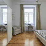 Rent a room in lisbon