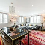 Rent 3 bedroom apartment of 145 m² in Chelsea,