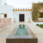 Rent 6 bedroom house in Ibiza