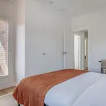 Rent 4 bedroom apartment of 60 m² in Madrid