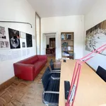 Affitto 5 camera appartamento di 164 m² in Roma