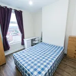 Rent 4 bedroom house in Leeds