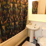 Rent 2 bedroom flat in Aberdeen