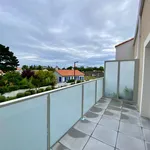 Rent 2 bedroom apartment of 44 m² in Saint-Gilles-Croix-de-Vie