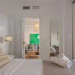 Rent 3 bedroom apartment in Málaga