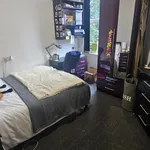 Rent 8 bedroom house in Leeds