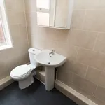 Rent 7 bedroom house in Leeds