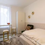 Rent 1 bedroom apartment of 22 m² in Frankfurt am Main