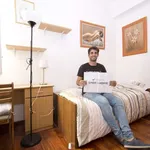 Rent a room of 100 m² in madrid