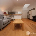 Rent 2 bedroom flat in Glasgow