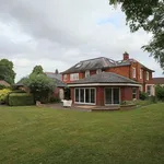 Rent 7 bedroom house in East Midlands