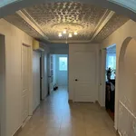 8 bedroom apartment of 1840 sq. ft in Montreal