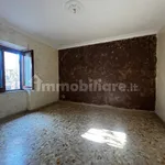 Affitto 4 camera casa di 150 m² in Giugliano in Campania