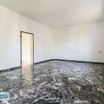 Affitto 4 camera appartamento di 148 m² in Bologna