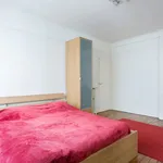 Appartement de 75 m² avec 3 chambre(s) en location à Paris