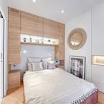 Appartement de 470 m² avec 1 chambre(s) en location à Paris