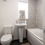 Rent 5 bedroom flat in Yorkshire And The Humber