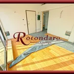 Rent 4 bedroom apartment of 75 m² in Milano