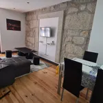 Rent 2 bedroom apartment of 60 m² in Porto