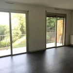 Appartement de 8063 m² avec 3 chambre(s) en location à ECULLY