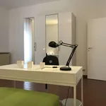 Rent a room in milan