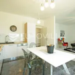 Rent 2 bedroom apartment of 66 m² in Split