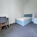 Rent 4 bedroom flat in Scotland