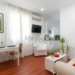 Rent 1 bedroom apartment of 50 m² in  Sevilla