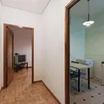 Rent a room of 120 m² in madrid