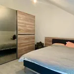 Appartement de 120 m² avec 3 chambre(s) en location à Libin