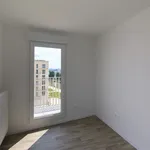 Appartement de 80 m² avec 4 chambre(s) en location à Bondy