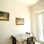 Rent 4 bedroom house of 50 m² in Terracina