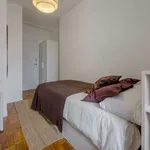 Rent a room of 125 m² in madrid